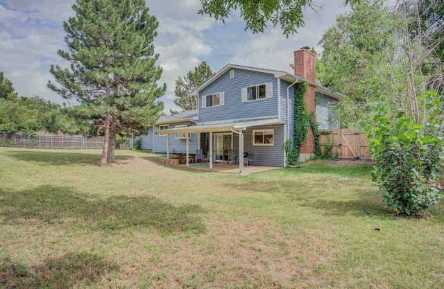 Wonderful Pines! Spacious Yard w/ Hot Tub