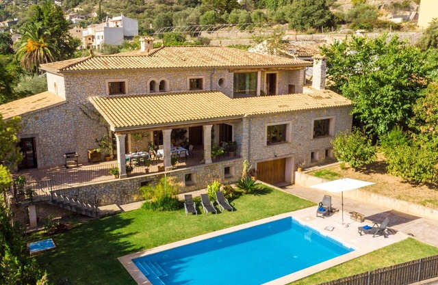 Casa de vacaciones privada con WIFI, A/C, jacuzzi, piscina privada, TV, patio, vista panorámica