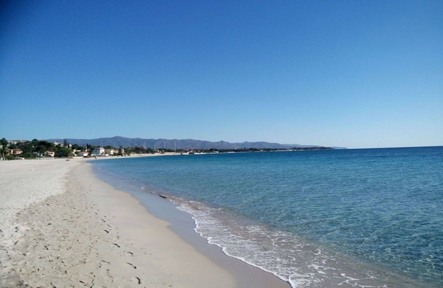 Wonderful private villa for 3 people with WIFI, TV, balcony and parking