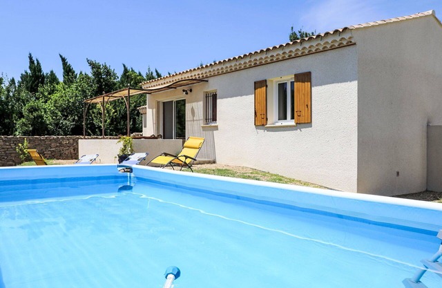Maravillosa casa de vacaciones privada con WIFI, piscina privada, A/C, TV, terraza y aparcamiento