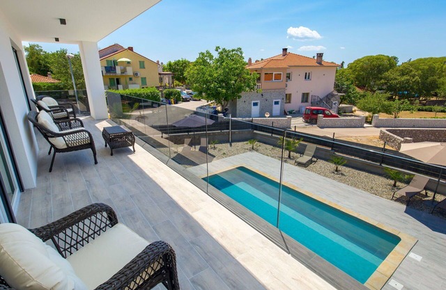 Estupenda casa de vacaciones privada con WIFI, A/C, piscina privada, TV, terraza y aparcamiento