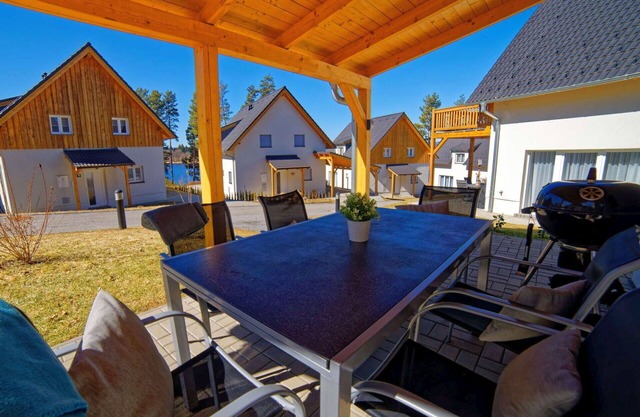 Preciosa casa de vacaciones privada para 10 personas con WIFI, TV, terraza y aparcamiento