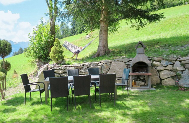 Maravillosa casa de vacaciones privada para 10 personas con WIFI, TV, patio y aparcamiento