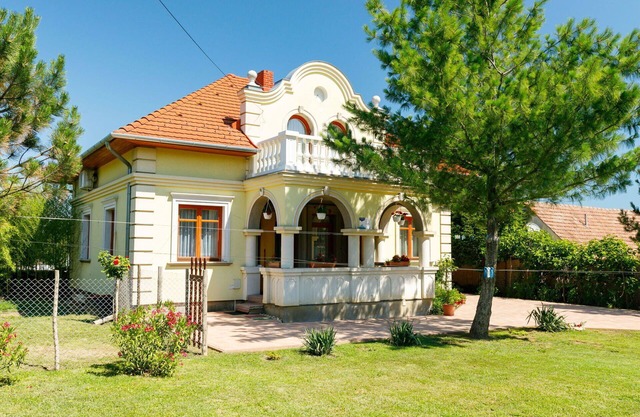 Preciosa casa de vacaciones privada para 10 personas con A/C, WIFI, TV, terraza y aparcamiento