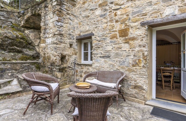 Maravillosa casa de vacaciones privada para 9 personas con TV, patio y mascotas permitida