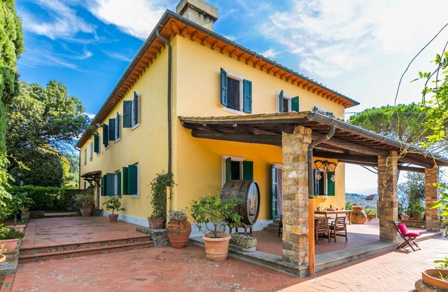 Maravillosa casa de vacaciones privada con WIFI, TV, terraza, vista panorámica y aparcamiento