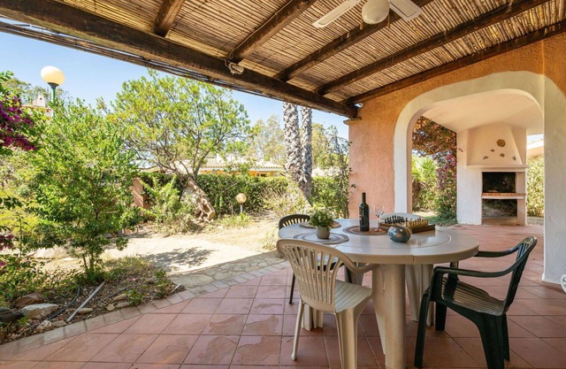 Preciosa casa de vacaciones privada con WIFI, A/C, TV, terraza, vista panorámica y aparcamiento