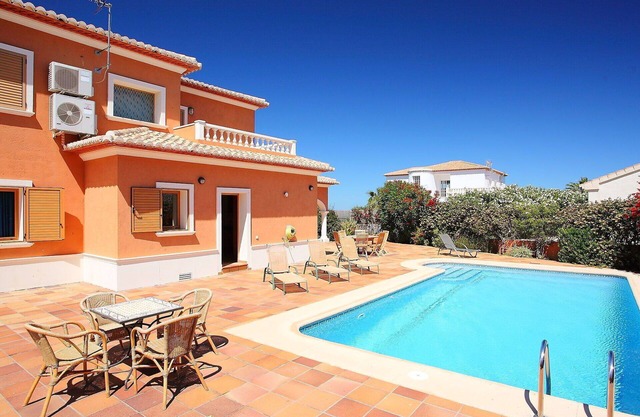 Maravillosa casa de vacaciones privada con A/C, piscina privada, WIFI, TV, terraza y aparcamiento