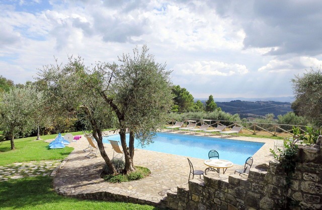 Casa de vacaciones privada con jacuzzi, piscina privada, WIFI, A/C, TV, terraza, aparcamiento