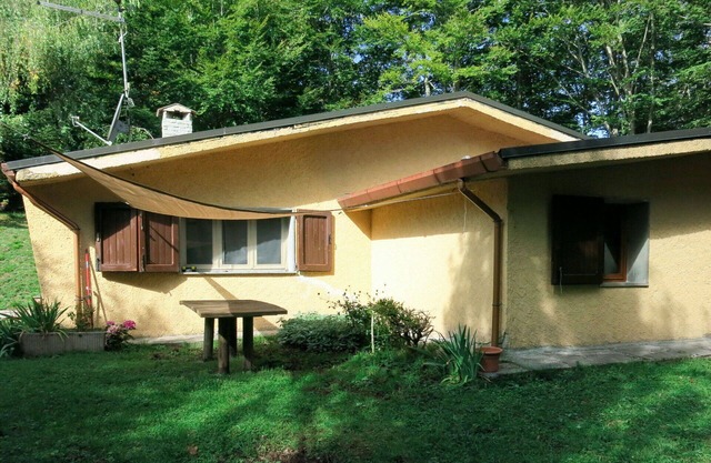 Maravillosa casa de vacaciones privada con WIFI, TV, patio, mascotas permitida y aparcamiento