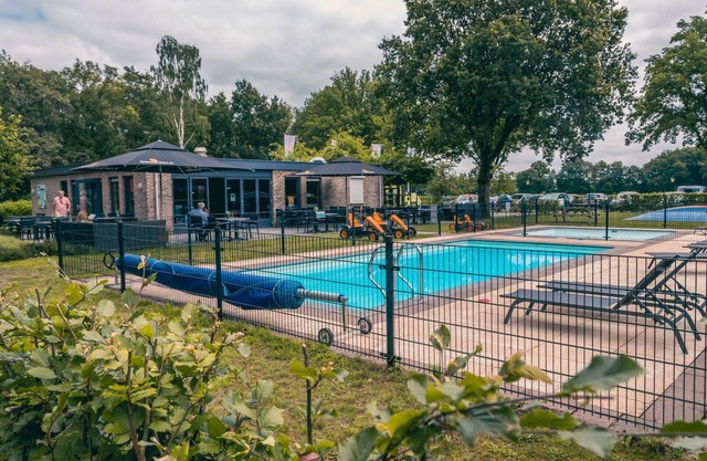 Estupenda casa de vacaciones privada para 6 personas con WIFI, piscina, TV, terraza y aparcamiento