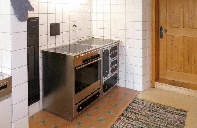 Estupenda casa de vacaciones privada para 16 personas con TV, patio y aparcamiento