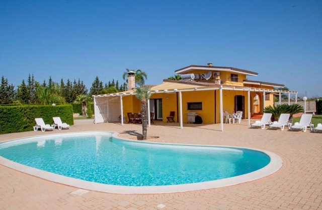 Casa de vacaciones privada con WIFI, piscina privada, A/C, TV, patio, cerca de Gallipoli