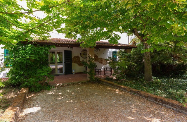 Casa de vacaciones privada con piscina privada, WIFI, TV, terraza, mascotas permitida, aparcamiento