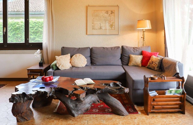 Preciosa casa de vacaciones privada para 4 personas con WIFI, TV, mascotas permitida y aparcamiento