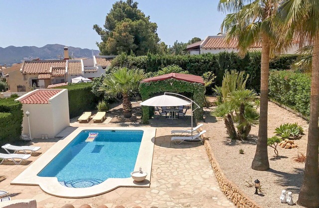 Estupenda casa de vacaciones privada con WIFI, piscina privada, A/C, TV, terraza y aparcamiento