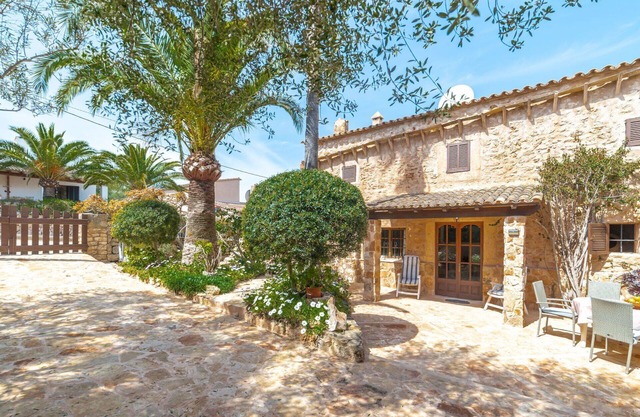 Estupenda casa de vacaciones privada con TV, balcón, mascotas permitida y aparcamiento