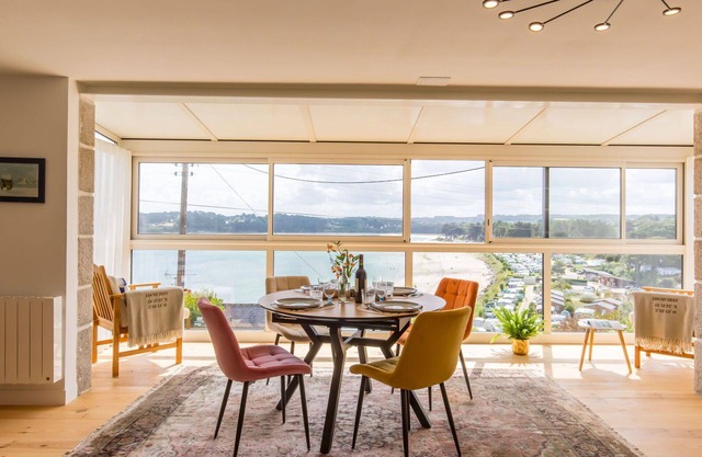 Estupenda casa de vacaciones privada con WIFI, TV, patio, mascotas permitida y aparcamiento