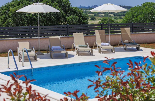 Casa de vacaciones privada con piscina privada, WIFI, A/C, TV, terraza, vista panorámica