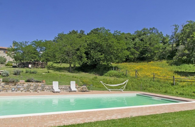 Casa de vacaciones privada con piscina privada, WIFI, TV, patio, vista panorámica, aparcamiento