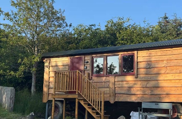 Casa de vacaciones privada con WIFI, TV, mascotas permitida, vista panorámica, aparcamiento