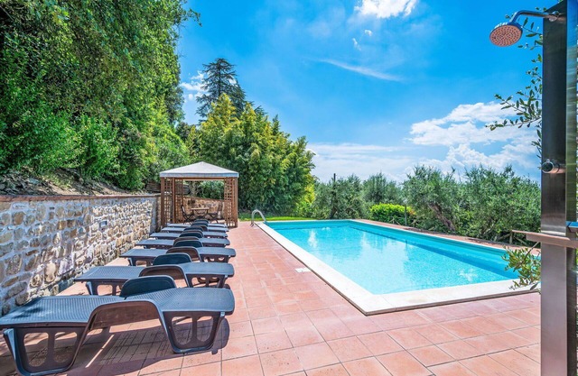 Maravillosa casa de vacaciones privada con piscina privada, WIFI, A/C, TV, patio, aparcamiento