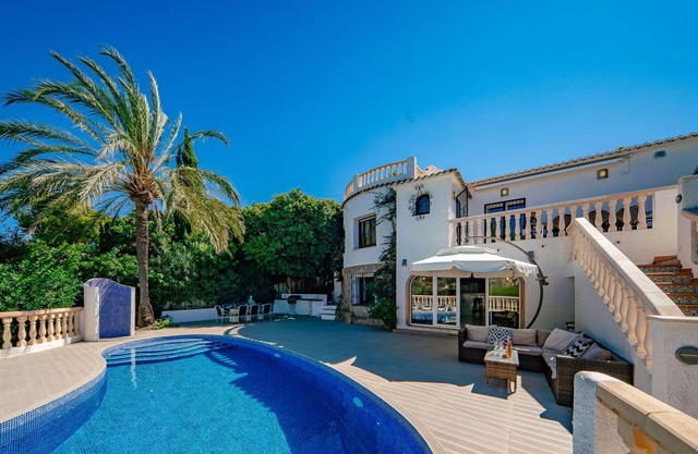 Preciosa casa de vacaciones privada con A/C, WIFI, piscina privada, TV, patio y aparcamiento