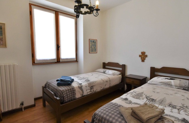 Maravillosa casa de vacaciones privada para 6 personas con WIFI, TV, terraza y aparcamiento