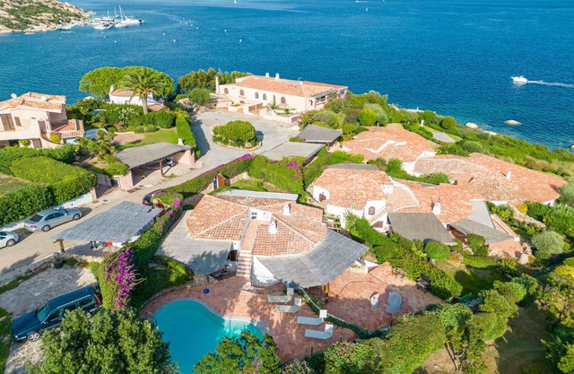 Casa de vacaciones privada con piscina privada, A/C, TV, terraza, mascotas permitida, aparcamiento