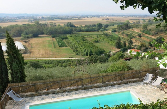 Estupenda casa de vacaciones privada con WIFI, A/C, piscina privada, TV, terraza, aparcamiento