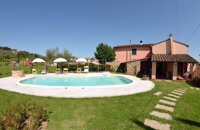 Casa de vacaciones privada con piscina privada, WIFI, A/C, veranda, aparcamiento, cerca de Lucca