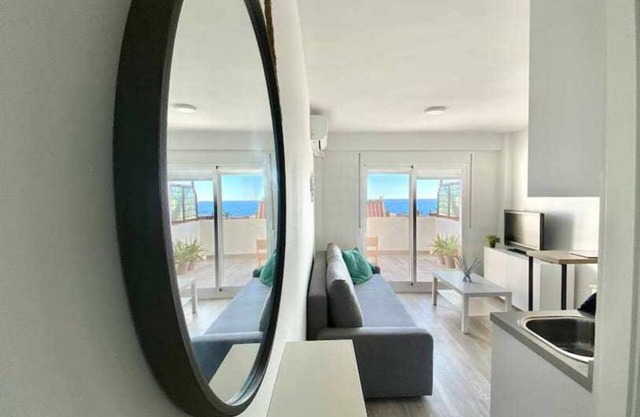 Maravilloso estudio con terraza y vistas al mar, en el barrio de Pedregalejo