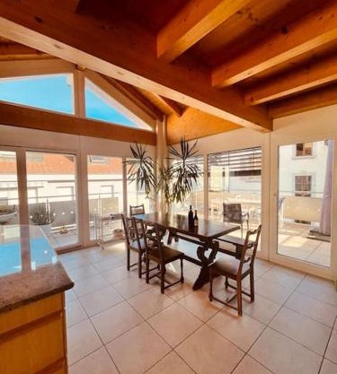 Wonderful twin house with parking