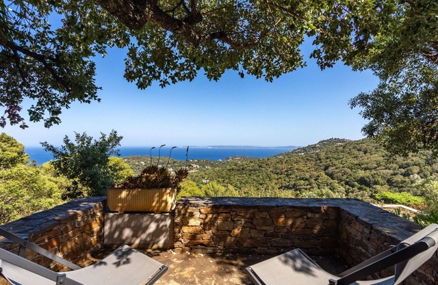 Preciosa casa de vacaciones para 6 personas con WIFI, TV, terraza y aparcamiento