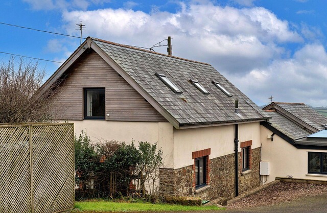 Preciosa casa de vacaciones con WIFI, TV, terraza, mascotas permitida y aparcamiento