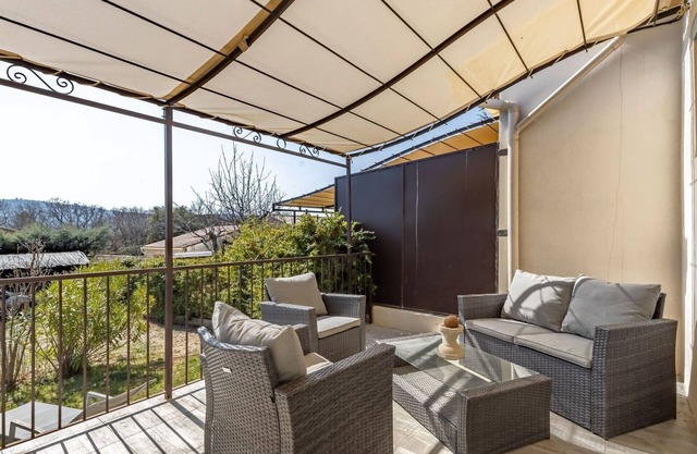 Estupenda casa de vacaciones para 4 personas con WIFI, piscina privada, TV, terraza y aparcamiento