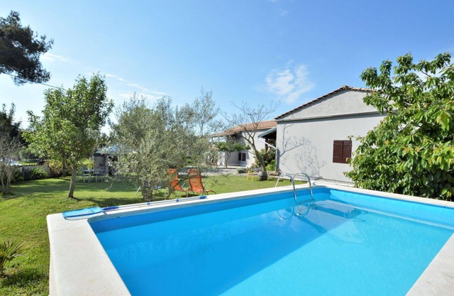 Casa de vacaciones con A/C, WIFI, piscina privada, TV, terraza, mascotas permitida, aparcamiento