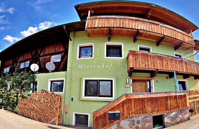 Maravillosa casa de vacaciones para 4 personas con WIFI, TV, balcón y aparcamiento