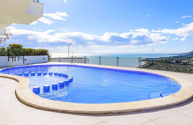 Wonderful villa for 5 people with pool, WIFI, A/C, TV and patio