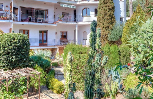 Preciosa casa de vacaciones para 6 personas con TV, terraza, vista panorámica y aparcamiento