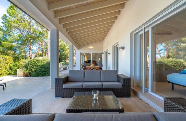 Estupenda casa de vacaciones con piscina privada, A/C, WIFI, TV, patio y aparcamiento