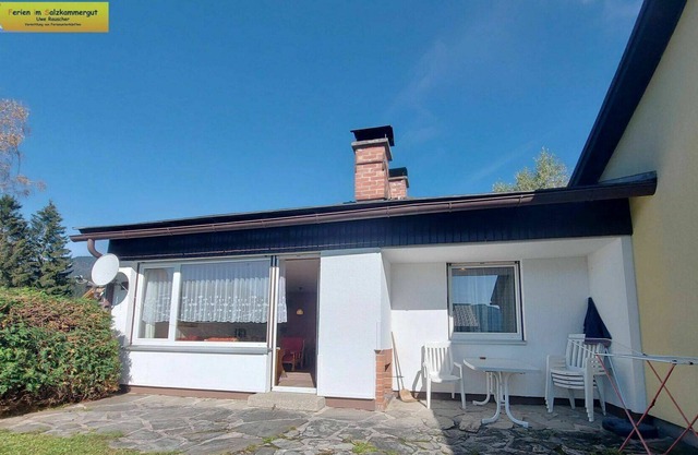 Estupenda casa de vacaciones para 6 personas con WIFI, TV, patio, mascotas permitida y aparcamiento