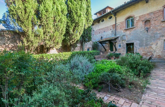 Estupenda casa de vacaciones para 4 personas con piscina, WIFI, A/C y aparcamiento