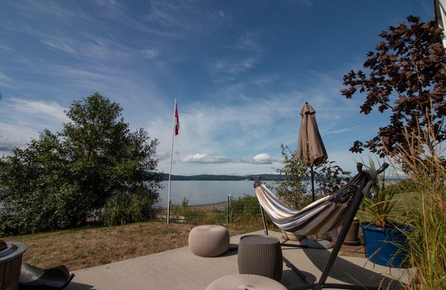 Maravillosa casa familiar frente al mar en Powell River ~ ¡Vistas excepcionales!