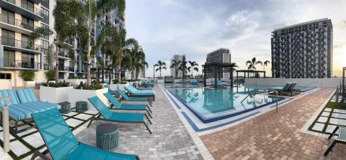 WONDERFULL DORAL 1h 1 b