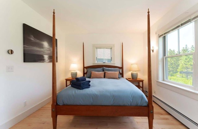 Wonderland Home | 2BR retreat, mins to Acadia NP