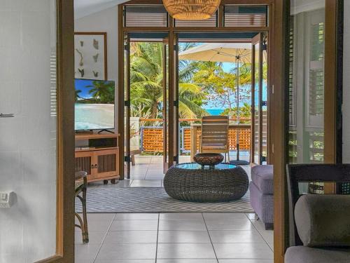 Wongalinga Beachfront Apt 4