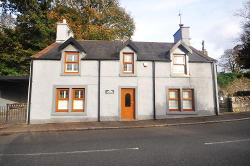 Woodbank Cottage - Cosy Cottage Retreat