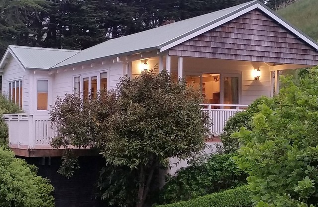 - CASA DE QUEMADURAS DE MADERA-- Rural superior autónomo - 15 minutos de Wellington CBD