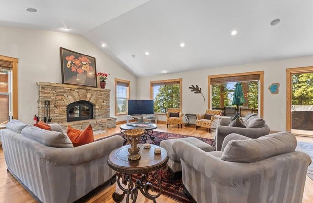 Wooded Escape in Tahoe Vista | Private Hot Tub